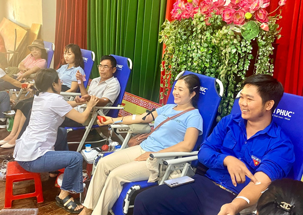 Huyện Ea H'leo tiếp nhận gần 449 đơn vị máu trong ngày hội hiến máu tình nguyện đợt II năm 2024